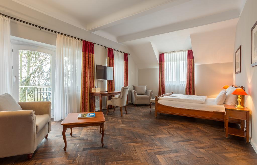 Hotel Annaberg Бад-Дюркхайм Экстерьер фото
