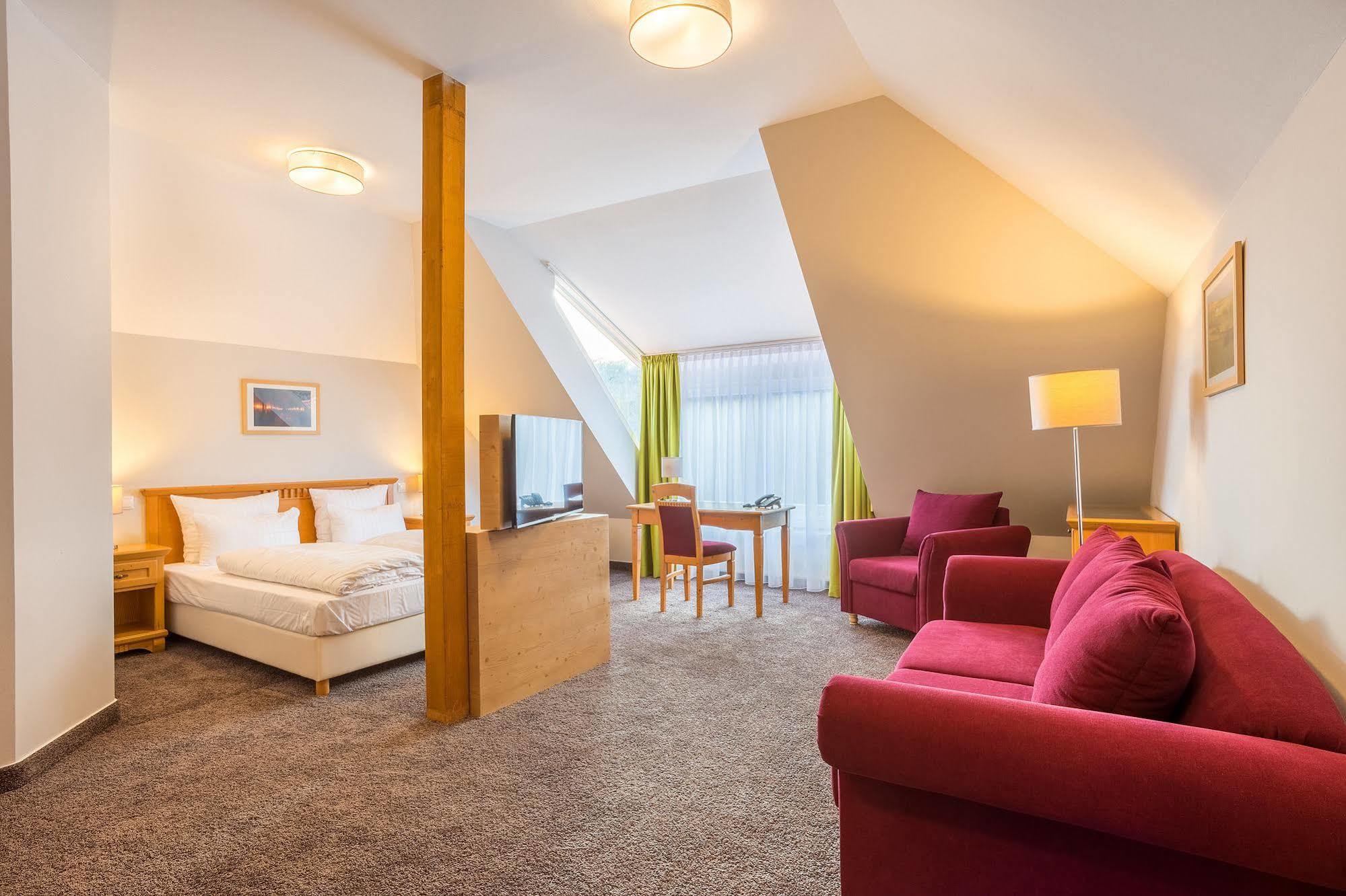 Hotel Annaberg Бад-Дюркхайм Экстерьер фото