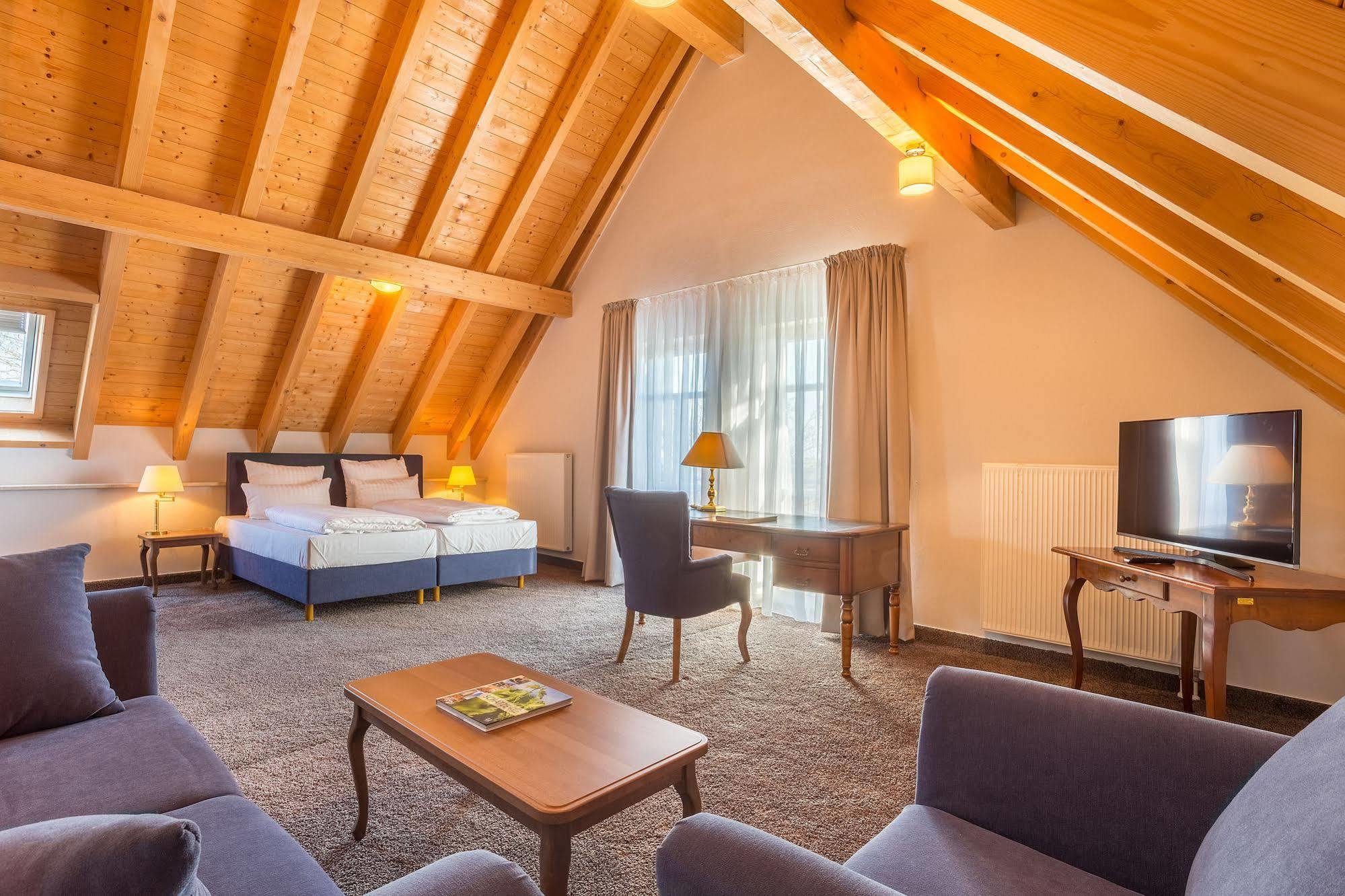Hotel Annaberg Бад-Дюркхайм Экстерьер фото